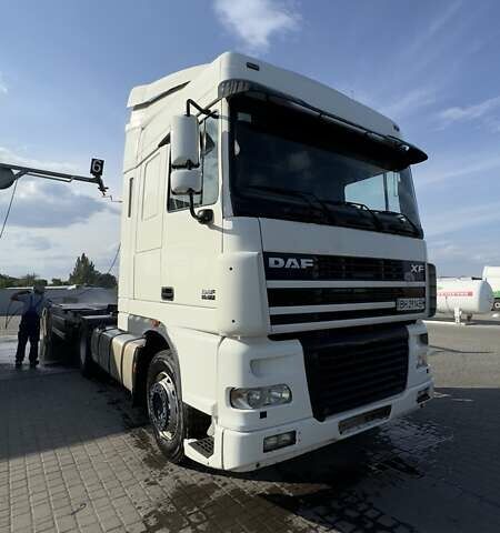 Белый Даф ХФ, объемом двигателя 12.9 л и пробегом 995 тыс. км за 11500 $, фото 1 на Automoto.ua