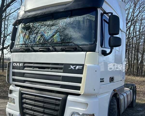 Белый Даф ХФ, объемом двигателя 0 л и пробегом 1 тыс. км за 12000 $, фото 1 на Automoto.ua