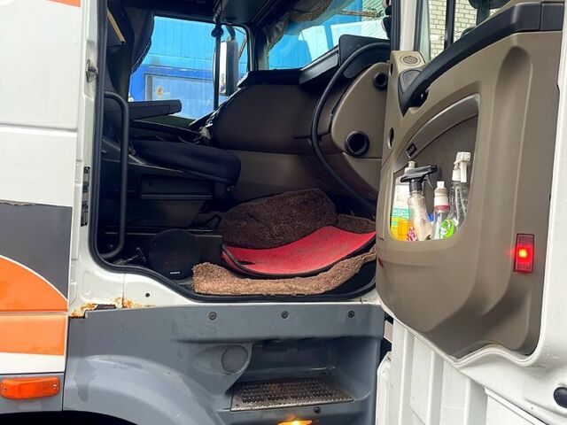 Білий Даф XF, об'ємом двигуна 12.9 л та пробігом 1000 тис. км за 15000 $, фото 8 на Automoto.ua