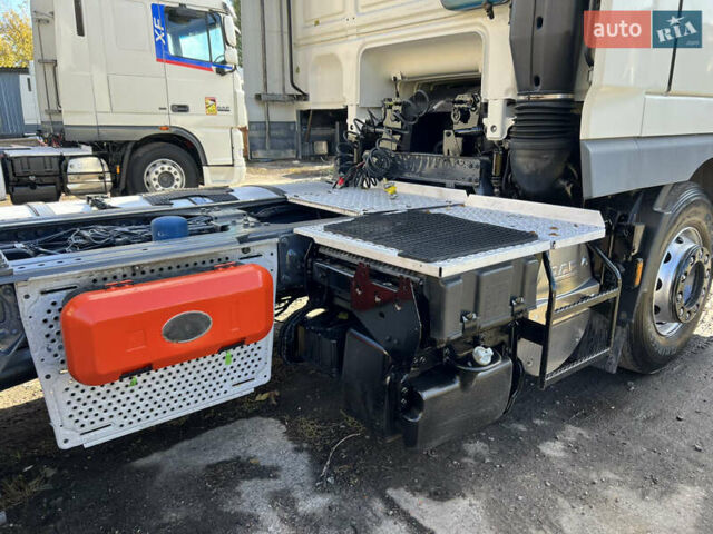 Белый Даф ХФ, объемом двигателя 12.9 л и пробегом 1000 тыс. км за 11800 $, фото 8 на Automoto.ua