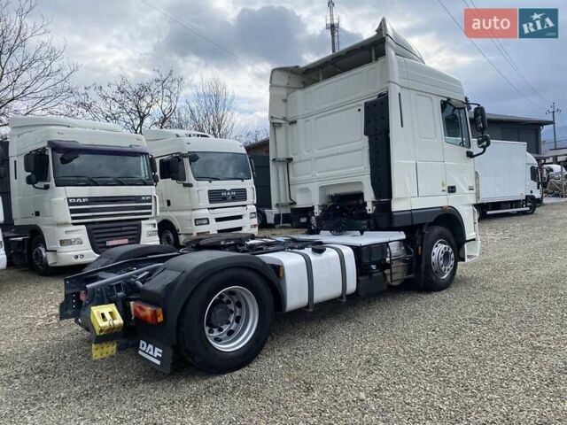 Белый Даф ХФ, объемом двигателя 12.9 л и пробегом 856 тыс. км за 15999 $, фото 12 на Automoto.ua