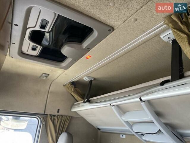 Белый Даф ХФ, объемом двигателя 12.9 л и пробегом 856 тыс. км за 15999 $, фото 42 на Automoto.ua