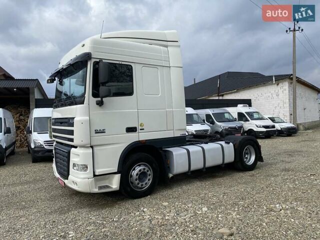 Белый Даф ХФ, объемом двигателя 12.9 л и пробегом 856 тыс. км за 15999 $, фото 3 на Automoto.ua