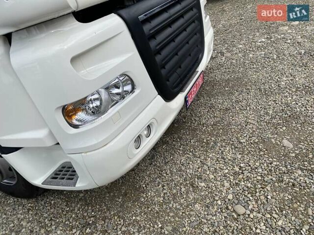 Белый Даф ХФ, объемом двигателя 12.9 л и пробегом 856 тыс. км за 15999 $, фото 17 на Automoto.ua