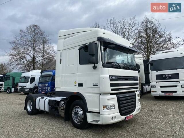 Белый Даф ХФ, объемом двигателя 12.9 л и пробегом 856 тыс. км за 15999 $, фото 16 на Automoto.ua