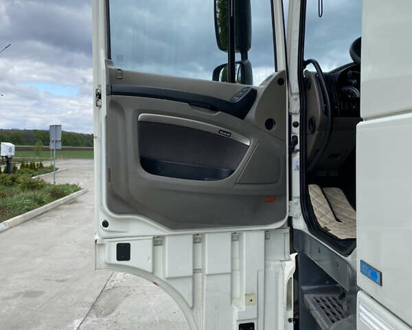 Белый Даф ХФ, объемом двигателя 12.9 л и пробегом 1 тыс. км за 31500 $, фото 20 на Automoto.ua