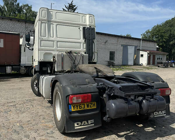 Белый Даф ХФ, объемом двигателя 12.9 л и пробегом 896 тыс. км за 17000 $, фото 3 на Automoto.ua