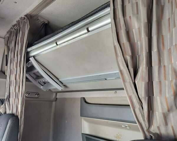 Белый Даф ХФ, объемом двигателя 12.9 л и пробегом 741 тыс. км за 23000 $, фото 3 на Automoto.ua