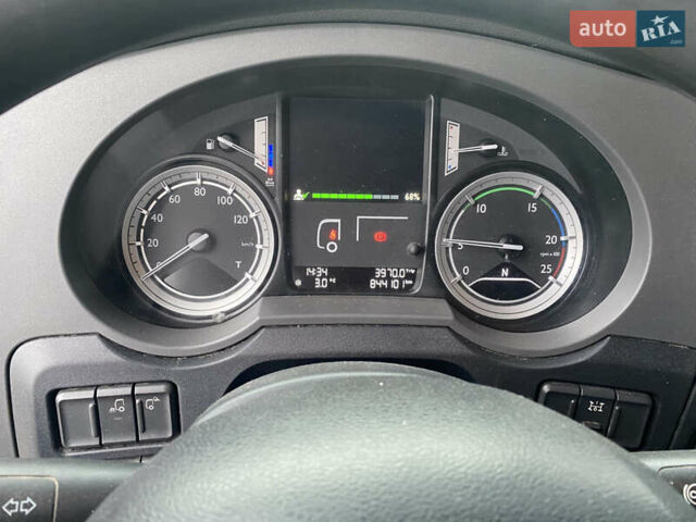 Белый Даф ХФ, объемом двигателя 12.9 л и пробегом 844 тыс. км за 21500 $, фото 3 на Automoto.ua