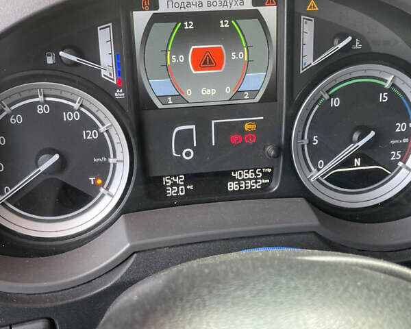 Белый Даф ХФ, объемом двигателя 12.9 л и пробегом 886 тыс. км за 15500 $, фото 4 на Automoto.ua