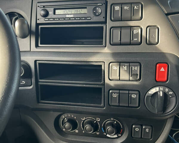 Белый Даф ХФ, объемом двигателя 13 л и пробегом 651 тыс. км за 20700 $, фото 22 на Automoto.ua