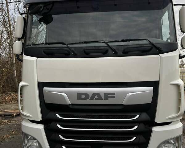 Белый Даф ХФ, объемом двигателя 12.9 л и пробегом 570 тыс. км за 25300 $, фото 10 на Automoto.ua