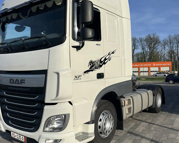 Белый Даф ХФ, объемом двигателя 13 л и пробегом 651 тыс. км за 20700 $, фото 1 на Automoto.ua