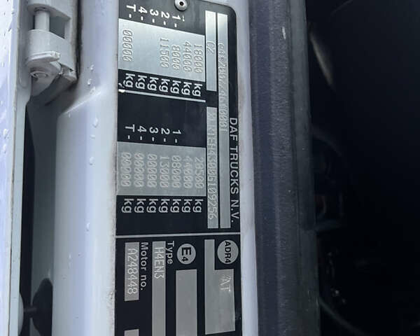 Белый Даф ХФ, объемом двигателя 12.9 л и пробегом 785 тыс. км за 28281 $, фото 4 на Automoto.ua