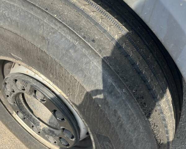 Белый Даф ХФ, объемом двигателя 12.9 л и пробегом 783 тыс. км за 21300 $, фото 15 на Automoto.ua