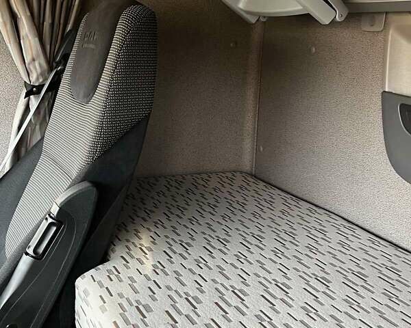 Белый Даф ХФ, объемом двигателя 12.9 л и пробегом 570 тыс. км за 25300 $, фото 16 на Automoto.ua