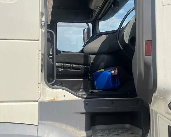 Белый Даф ХФ, объемом двигателя 12.9 л и пробегом 783 тыс. км за 21300 $, фото 20 на Automoto.ua