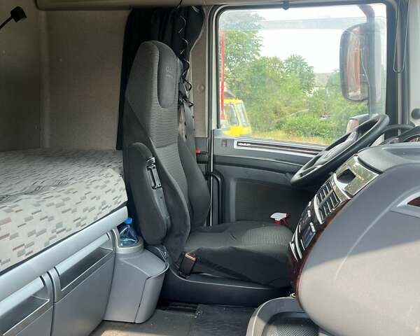 Белый Даф ХФ, объемом двигателя 12.9 л и пробегом 783 тыс. км за 21300 $, фото 14 на Automoto.ua