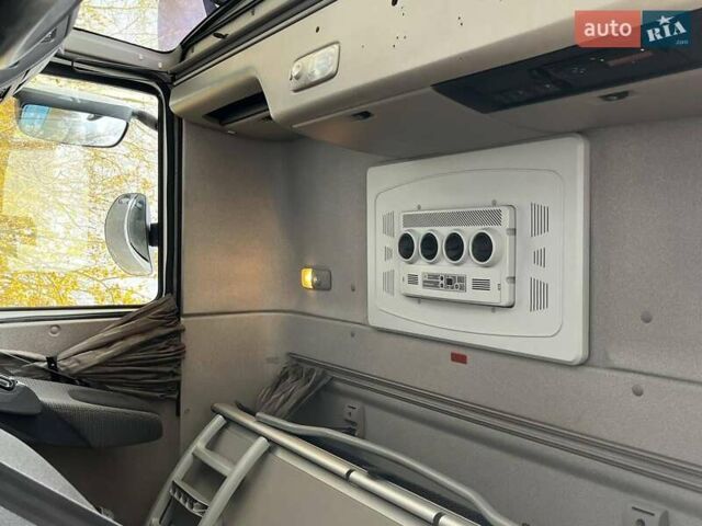 Белый Даф ХФ, объемом двигателя 12.9 л и пробегом 570 тыс. км за 25300 $, фото 22 на Automoto.ua