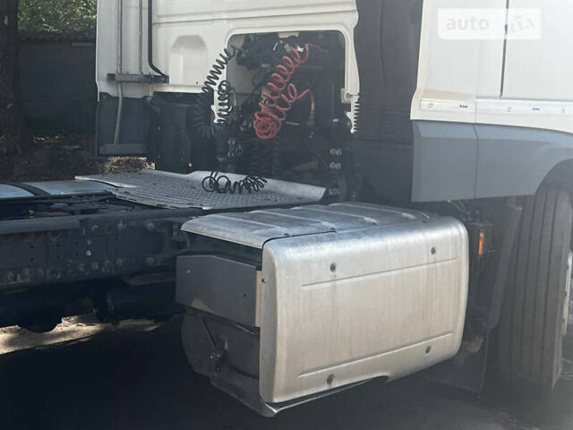 Белый Даф ХФ, объемом двигателя 12.9 л и пробегом 720 тыс. км за 31500 $, фото 19 на Automoto.ua