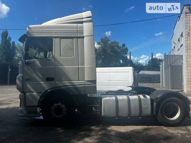 Белый Даф ХФ, объемом двигателя 12.9 л и пробегом 720 тыс. км за 31500 $, фото 1 на Automoto.ua