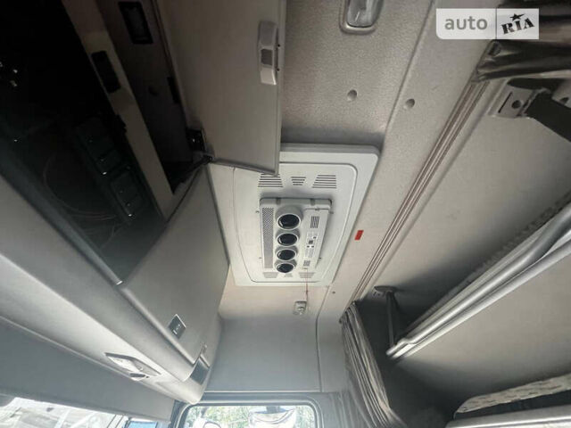 Белый Даф ХФ, объемом двигателя 12.9 л и пробегом 720 тыс. км за 31500 $, фото 27 на Automoto.ua