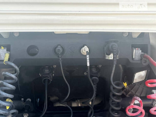 Белый Даф ХФ, объемом двигателя 12.9 л и пробегом 720 тыс. км за 31500 $, фото 21 на Automoto.ua