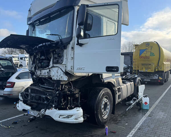 Белый Даф ХФ, объемом двигателя 12.9 л и пробегом 607 тыс. км за 10000 $, фото 2 на Automoto.ua