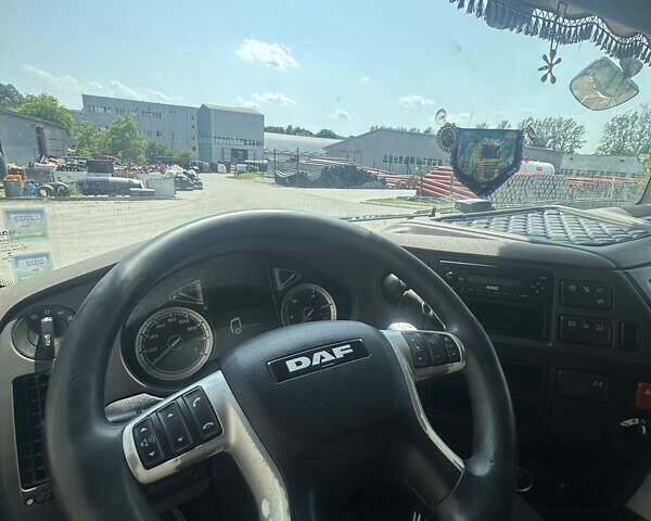 Білий Даф XF, об'ємом двигуна 12.9 л та пробігом 550 тис. км за 45999 $, фото 6 на Automoto.ua