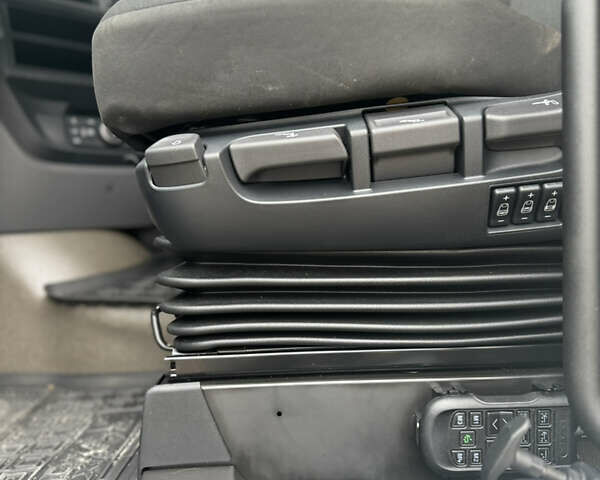 Белый Даф ХФ, объемом двигателя 12.9 л и пробегом 560 тыс. км за 32000 $, фото 43 на Automoto.ua