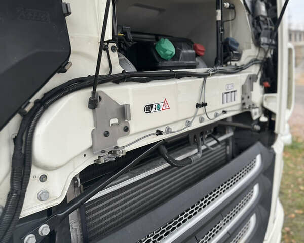 Белый Даф ХФ, объемом двигателя 12.9 л и пробегом 560 тыс. км за 32000 $, фото 22 на Automoto.ua