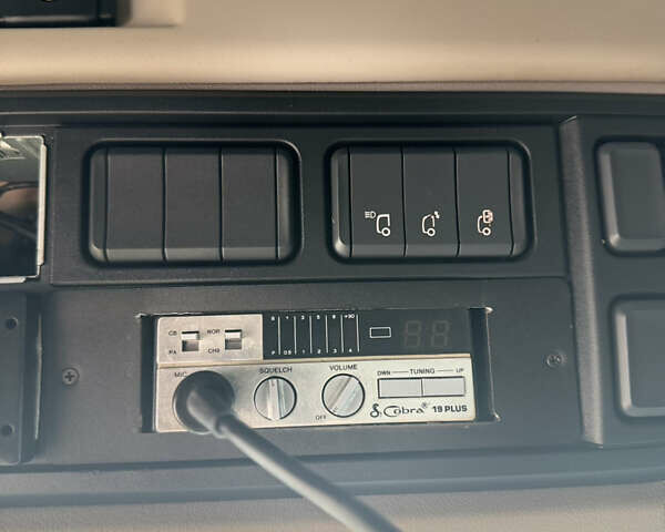 Белый Даф ХФ, объемом двигателя 12.9 л и пробегом 560 тыс. км за 32000 $, фото 46 на Automoto.ua