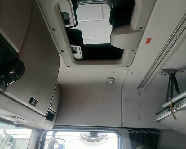 Белый Даф ХФ, объемом двигателя 12.9 л и пробегом 325 тыс. км за 36000 $, фото 12 на Automoto.ua