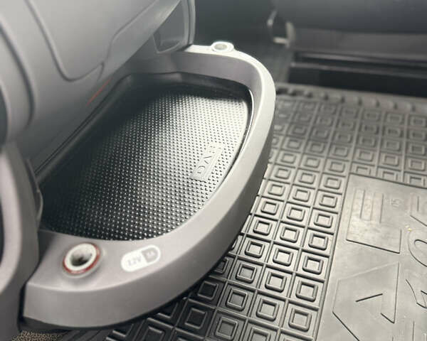 Белый Даф ХФ, объемом двигателя 12.9 л и пробегом 560 тыс. км за 32000 $, фото 12 на Automoto.ua