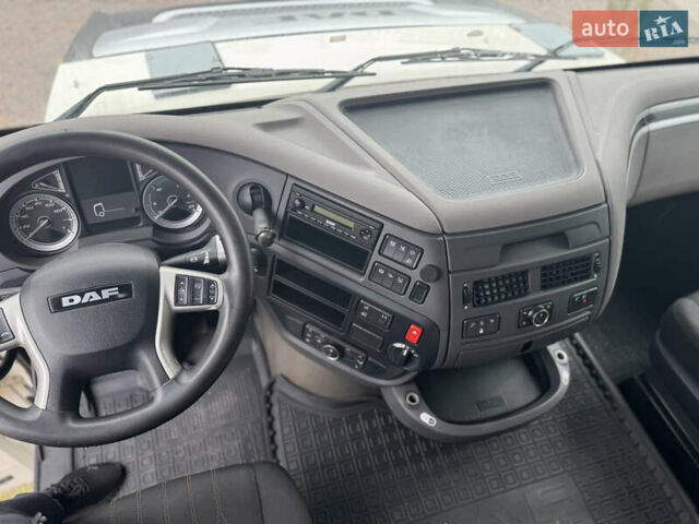 Белый Даф ХФ, объемом двигателя 12.9 л и пробегом 560 тыс. км за 32000 $, фото 20 на Automoto.ua