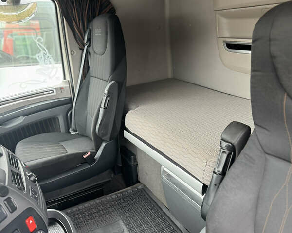 Белый Даф ХФ, объемом двигателя 12.9 л и пробегом 560 тыс. км за 32000 $, фото 21 на Automoto.ua