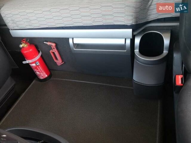 Белый Даф ХФ, объемом двигателя 12.9 л и пробегом 454 тыс. км за 36790 $, фото 15 на Automoto.ua