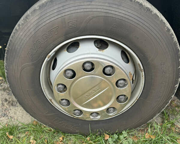 Белый Даф ХФ, объемом двигателя 12.9 л и пробегом 560 тыс. км за 32000 $, фото 34 на Automoto.ua