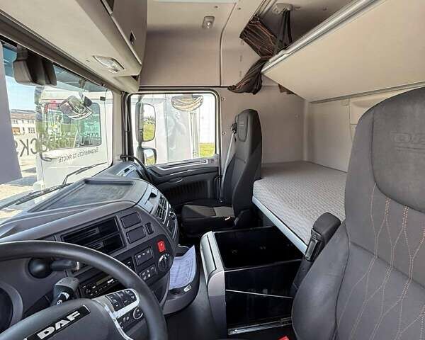 Белый Даф ХФ, объемом двигателя 12.9 л и пробегом 457 тыс. км за 48669 $, фото 6 на Automoto.ua