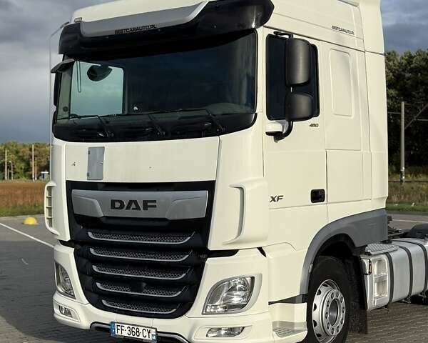 Білий Даф XF, об'ємом двигуна 12.9 л та пробігом 590 тис. км за 34444 $, фото 1 на Automoto.ua