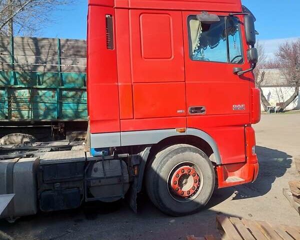 Червоний Даф XF, об'ємом двигуна 0 л та пробігом 950 тис. км за 8000 $, фото 1 на Automoto.ua
