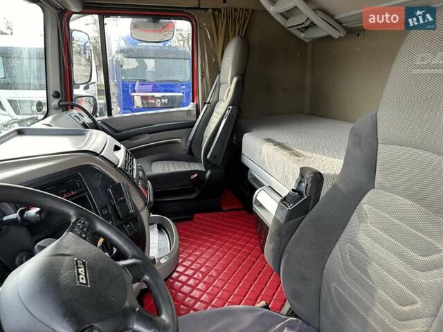 Красный Даф ХФ, объемом двигателя 12.9 л и пробегом 802 тыс. км за 16900 $, фото 20 на Automoto.ua