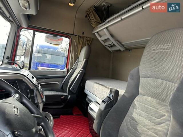 Красный Даф ХФ, объемом двигателя 12.9 л и пробегом 802 тыс. км за 16900 $, фото 21 на Automoto.ua