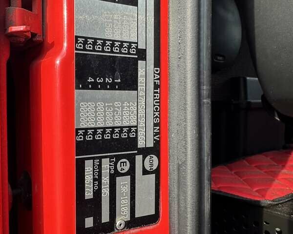 Красный Даф ХФ, объемом двигателя 12.9 л и пробегом 802 тыс. км за 16900 $, фото 15 на Automoto.ua