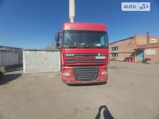 Красный Даф ХФ, объемом двигателя 12.9 л и пробегом 1 тыс. км за 12300 $, фото 1 на Automoto.ua