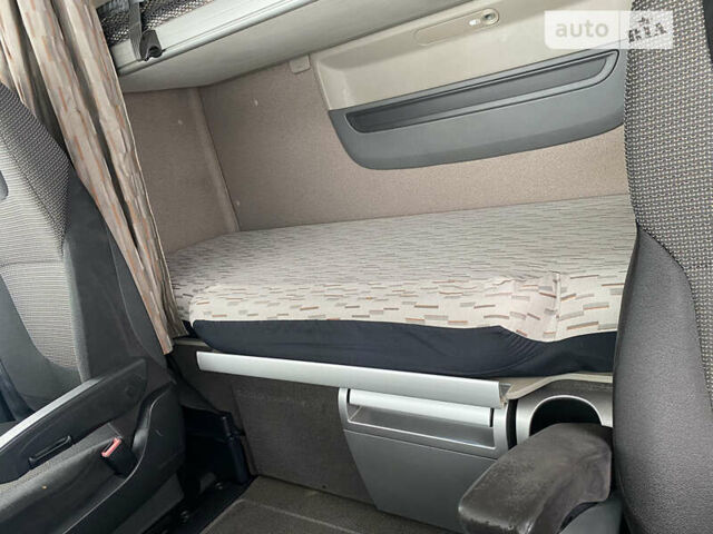 Красный Даф ХФ, объемом двигателя 12.9 л и пробегом 1 тыс. км за 17900 $, фото 11 на Automoto.ua