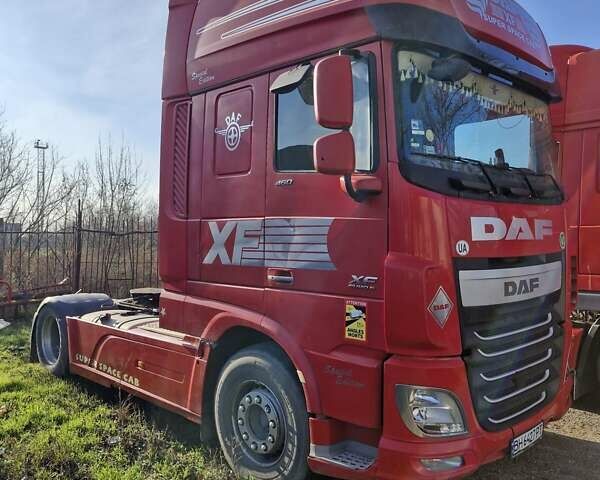 Красный Даф ХФ, объемом двигателя 12.9 л и пробегом 1 тыс. км за 22000 $, фото 2 на Automoto.ua