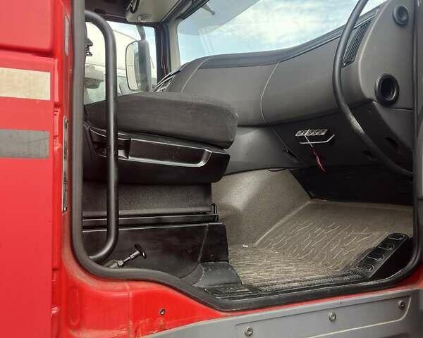 Червоний Даф XF, об'ємом двигуна 12.9 л та пробігом 780 тис. км за 15000 $, фото 4 на Automoto.ua