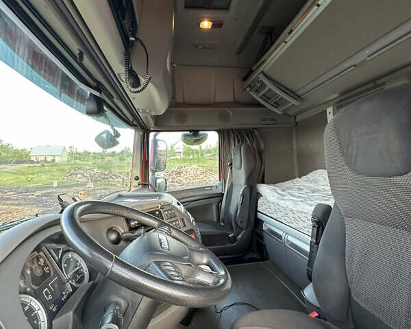 Красный Даф ХФ, объемом двигателя 12.9 л и пробегом 816 тыс. км за 23000 $, фото 10 на Automoto.ua