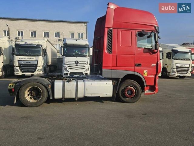 Красный Даф ХФ, объемом двигателя 12.9 л и пробегом 677 тыс. км за 23000 $, фото 4 на Automoto.ua